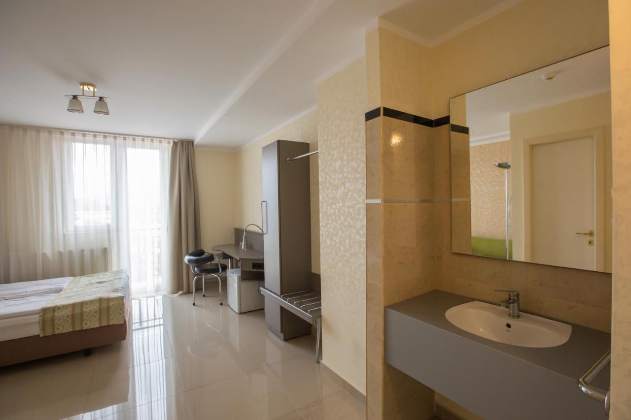 באיה מארה Hotel Seneca מראה חיצוני תמונה